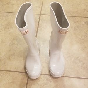 HUNTER BOOTS